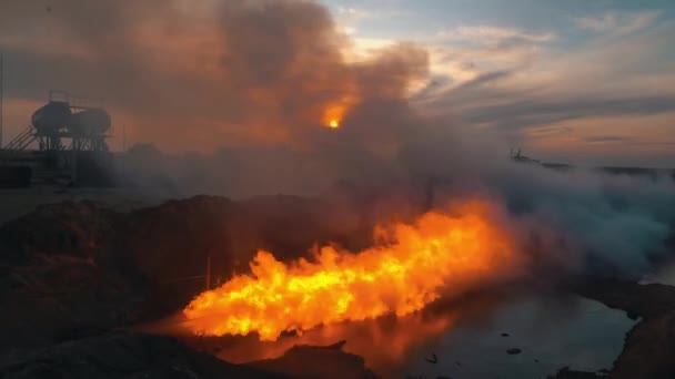 Fiamme Petrolio Nei Giacimenti Gas Naturale — Video Stock