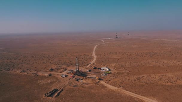 Vue Aérienne Exploration Des Champs Gaz Naturel Dans Désert — Video