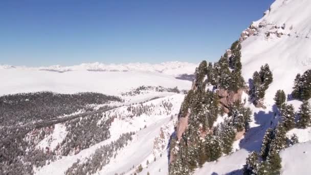 Altísimo Acantilado Montaña Empinada Los Alpes Durante Invierno Cubierto Nieve — Vídeos de Stock