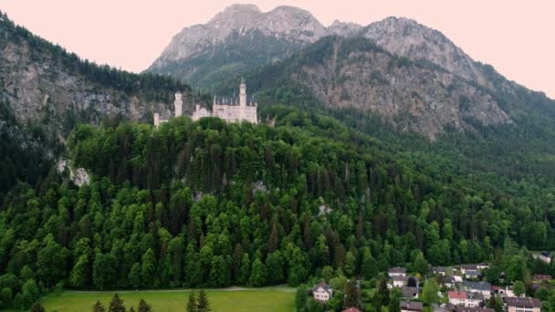 Statische Aufnahme Morgengrauen Auf Schloss Neuschwanstein Bei Füssen Südwestbayern Deutschland — Stockvideo