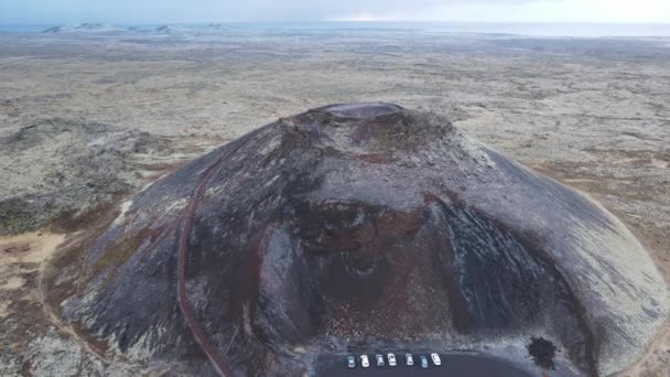 Аэросъемка Мёртвого Вулкана Исландии Вершины Вид Сверху — стоковое видео