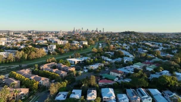 Nagranie Lotnicze Brisbane Cbd Okolicznych Przedmieść Zrobione Lutwyche Area Kręcone — Wideo stockowe