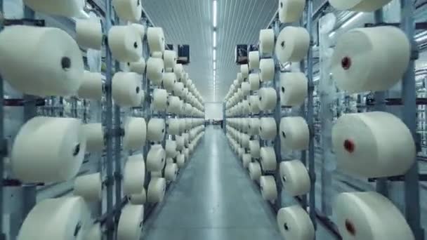 Industria Textil Hilado Hilo Corriendo Máquina Producción Automatizada Hilados Plantas — Vídeo de stock