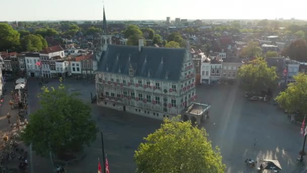 Câmara Municipal Velha Histórica Gouda Holanda Tiro Drone Aéreo — Vídeo de Stock