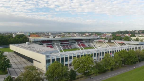 Aerial Pedestal Reveals Marshal Jzef Pisudski Stadium Hogar Cracovia Cracovia — Vídeo de stock