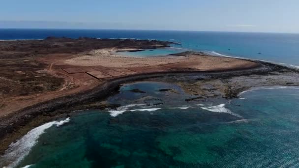 Maravilloso Plano Aéreo Acercándose Costa Isla Los Lobos Donde Puede — Vídeos de Stock