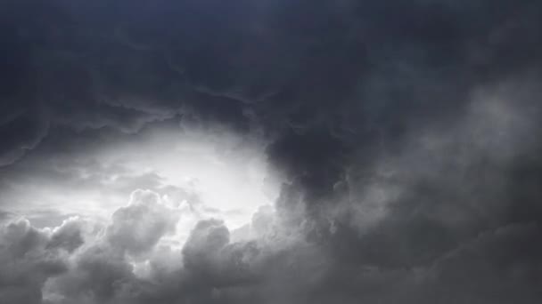 Vista Nubes Oscuras Moviéndose Cielo Tormenta — Vídeo de stock