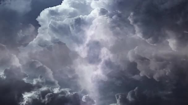 Nubes Cumulonimbus Oscuras Movimiento — Vídeo de stock