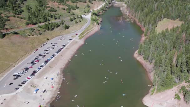 Tibble Fork Lago American Fork Canyon Vivo Con Actividad Recreativa — Vídeo de stock