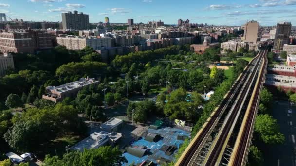 Harlem Bronx Aérea Ciudad Nueva York Estableciendo Plano Vida Nueva — Vídeos de Stock