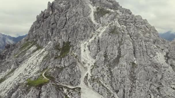 Vacker Antenn Alpina Berg 11Er Stubai Österrike Flyg Nedåt Nära — Stockvideo