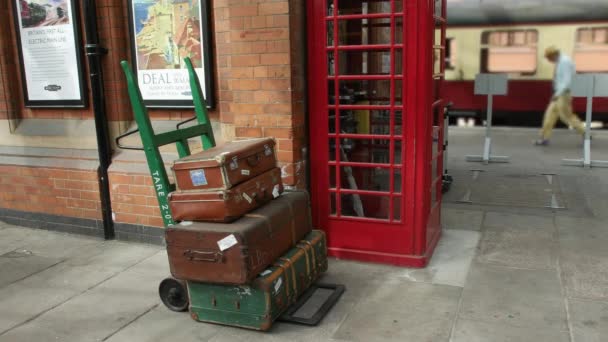 Antik Vintage Bagage Kostym Fall Vagn Plattformen Järnvägsstation England Med — Stockvideo