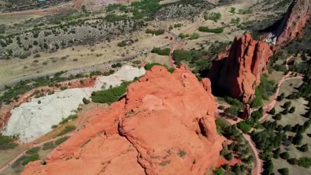 Garden Gods Colorado Springs Cliff — Stock Video