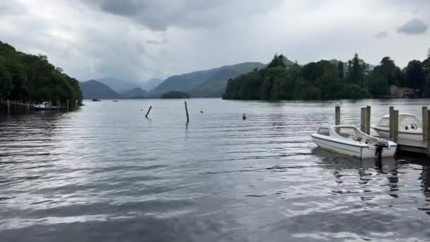 Cena Calma Tranquila Derwentwater Water Lake Início Manhã Lake District — Vídeo de Stock