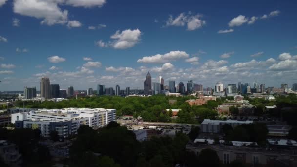 Ариал Снимок Города Атланта Джорджия Теплый Летний День — стоковое видео