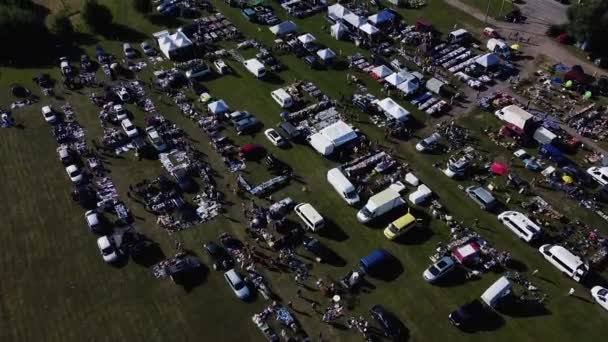 Aerial Cinematic Rynku Sprzedaży Butów Samochodowych Strzał Duży Rynek Tej — Wideo stockowe