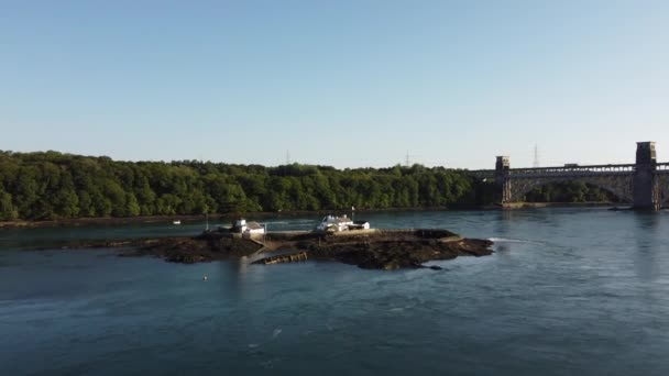 Whitebait Île Point Repère Sur Welsh Swellies Rivière Chalets Privés — Video