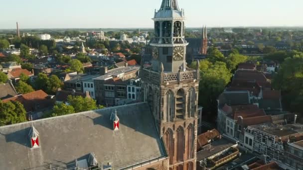 Berømte Sint Janskerk Klokketårn Med Gouda City Utsikt Solskinnsdag Nederland – stockvideo