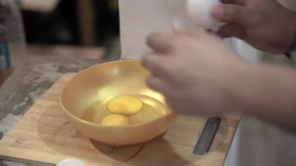 Cracking Some Eggs Breakfast — Stock video