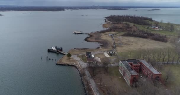 Massengräber Ohne Markierung Auf Hart Island New York City Drohnenaufnahmen — Stockvideo