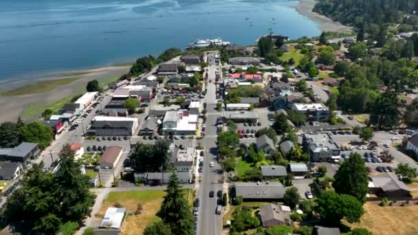 Brede Luftbilder Ser Ned Hovedgaten Langley Washington – stockvideo