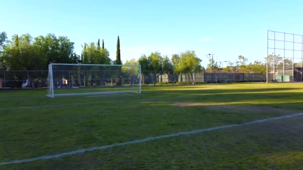 Campos Fútbol Aire Libre Parques Instalaciones Estilo Resort Casas Estilo — Vídeos de Stock