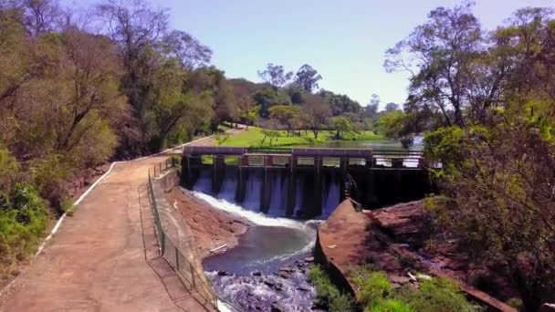Luchtfoto Van Dam Bij Arthur Thomas Municipal Park Londrina Parana — Stockvideo