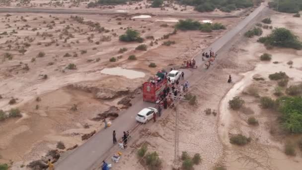 Drone Capture Aerial Shot People Truck Distribute Flood Relief Food — Stock Video