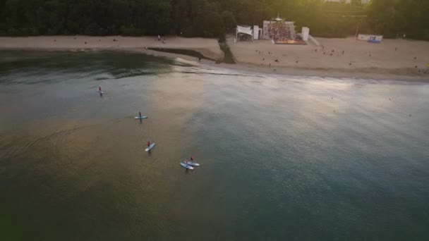 Standup Paddle Boarding Scenic Seaside Resort Orlowo Gdynia Polonia Antena — Vídeos de Stock