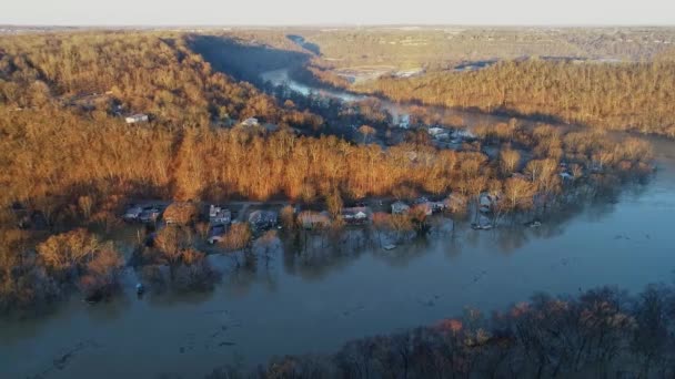 Antena Wzgórz Leśnych Kentucky Złotej Godzinie Zachód Słońca Zalanymi Rzekami — Wideo stockowe