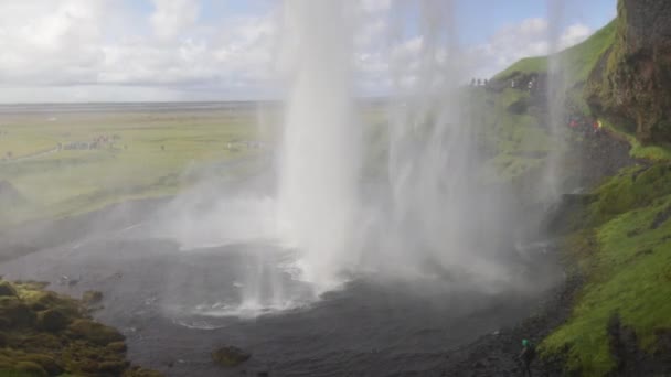 Seljalandsfoss Falls Islande Avec Vidéo Carabine Derrière Les Chutes Panoramique — Video