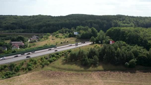 Circulation Routière Europe Vue Aérienne Par Une Journée Ensoleillée — Video