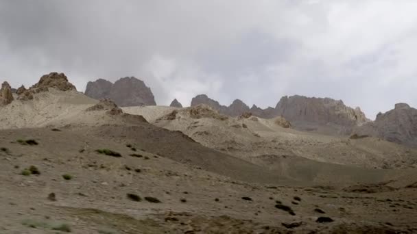 Arid Desert Landscape Ladakh Cloudy Day India Pov — Stock video