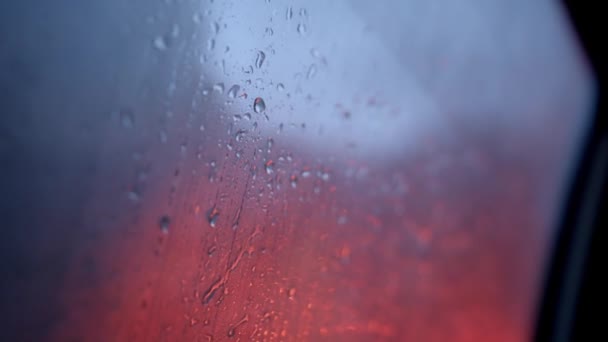 Gotas Lluvia Niebla Que Cubren Ventana Del Vehículo Vidrio Durante — Vídeo de stock