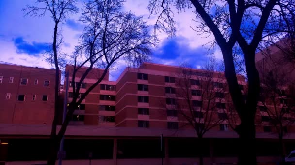 Dias Escuros Instituição Saúde Mental Como Nuvens Mudam Torno Lapso — Vídeo de Stock