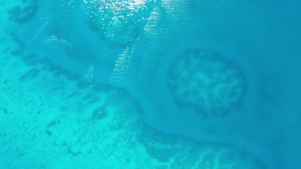 Drone Aéreo Cinematográfico Revela Tiro Bela Somabay Mar Montanhas — Vídeo de Stock