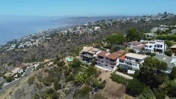 Laguna Beach Usa Aerial View Hilltop Villas Mansions City Pacific — стокове відео