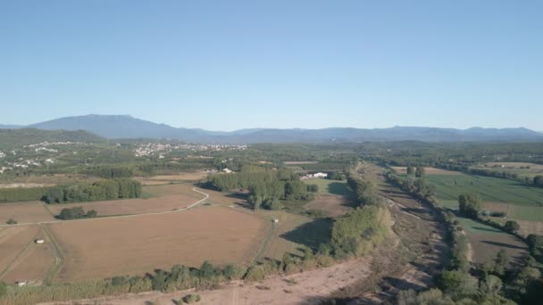 スペインの干ばつの影響を受けた川の空の画像からのトルデラ川2022 — ストック動画