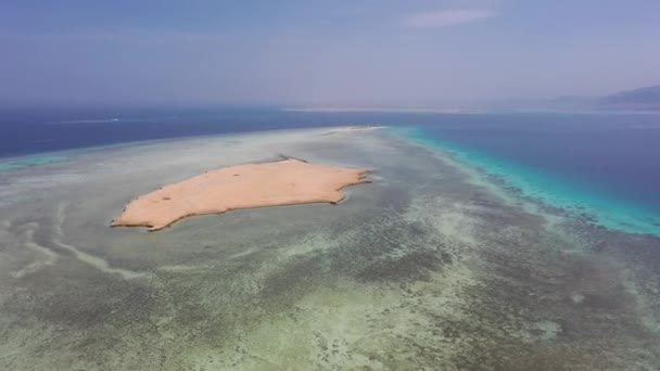 Drone Aéreo Tiro Ilha Mar Vermelho Egito — Vídeo de Stock