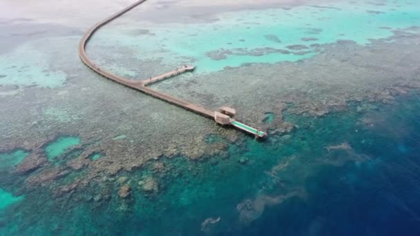 Kızıl Deniz Deki Skelenin Hava Çekimi — Stok video
