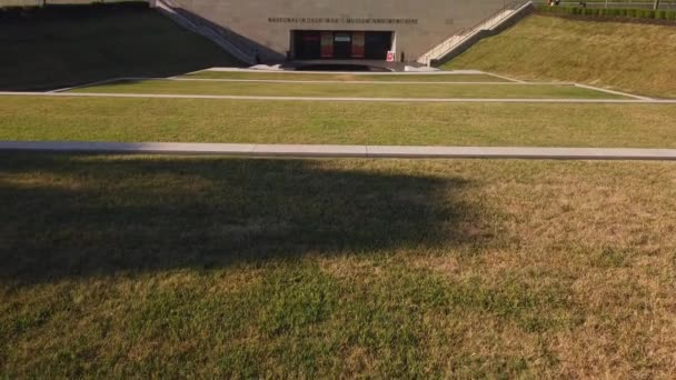 Гимбал Сделал Снимок Мемориала Первой Мировой Войны Башни Свободы Канзас — стоковое видео