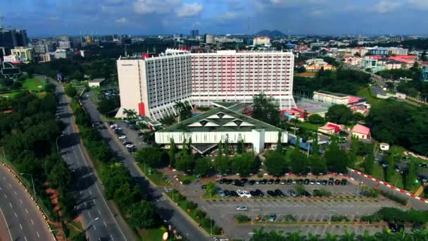 Abuja Nigéria Subúrbio Com Vista Para Transcorp Hilton Hotel Vista — Vídeo de Stock