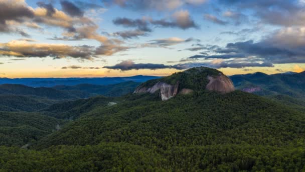 Looking Glass Lever Soleil Rock Dans Les Montagnes Blue Ridge — Video