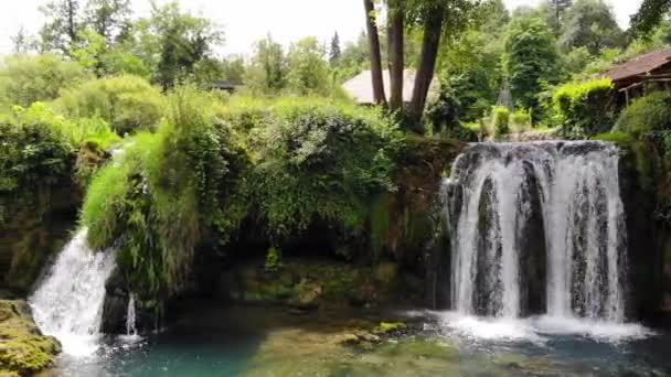 Letecký Dron Záběr Přírody Vodopádů Rastoke Blízkosti Města Slunj Chorvatsko — Stock video