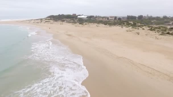 Voar Aéreo Longo Praia Exótica África Sul — Vídeo de Stock