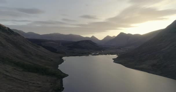 ローチ エティブ スコティッシュ ハイランドの空撮 — ストック動画