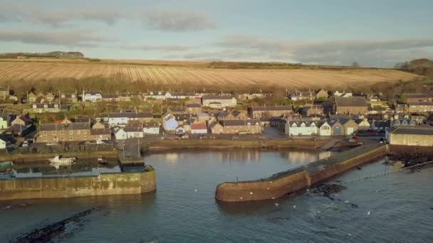 Imágenes Aéreas Del Puerto Ciudad Johnshaven Amanecer Aberdeenshire Escocia — Vídeos de Stock