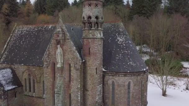 Légi Felvétel Palladius Templomról Hóban Egy Téli Napon Aberdeenshire Ben — Stock videók