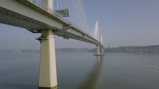 Luchtbeelden Van Het Verkeer Queensferry Overstekende Brug Bij South Queensferry — Stockvideo