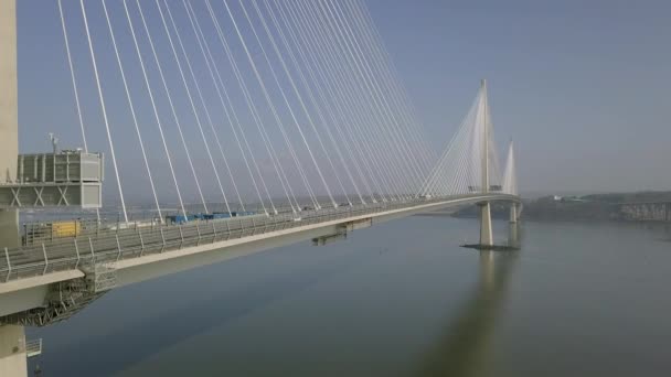 Letecký Záznam Dopravy Přes Most Queensferry Crossing South Queensferry Slunečného — Stock video